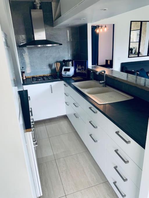 Appartement Proche Asterix, Stade De France, Chantilly, Roissy, Piscine Saisonniere La Chapelle-en-Serval Dış mekan fotoğraf